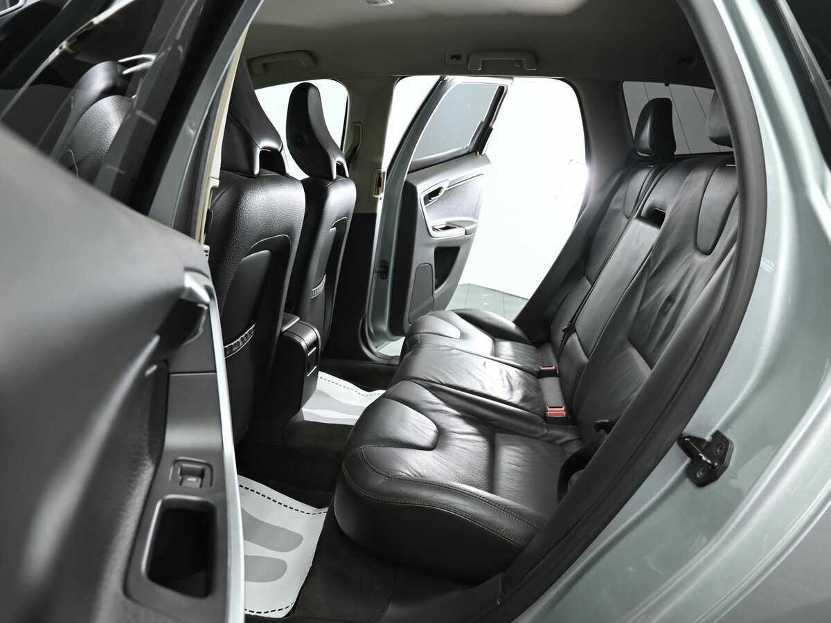 Volvo XC60 с пробегом — 2011 год. Фото: #14