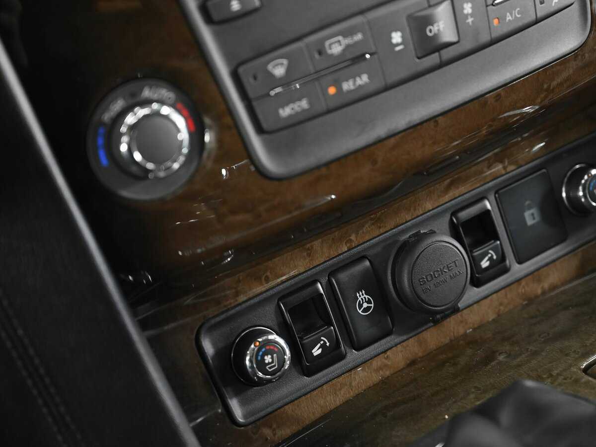 Infiniti QX80 с пробегом — 2013 год. Фото: #12