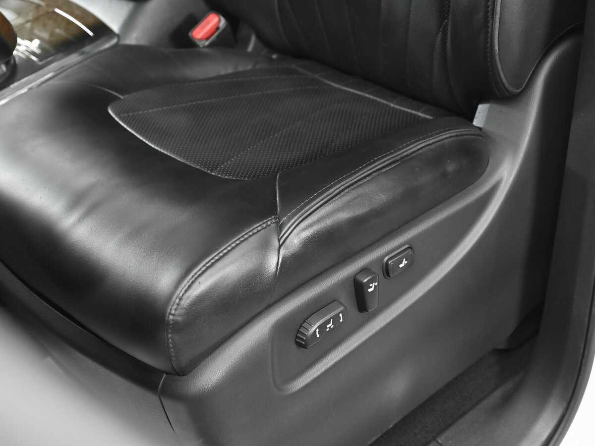 Infiniti QX80 с пробегом — 2013 год. Фото: #15