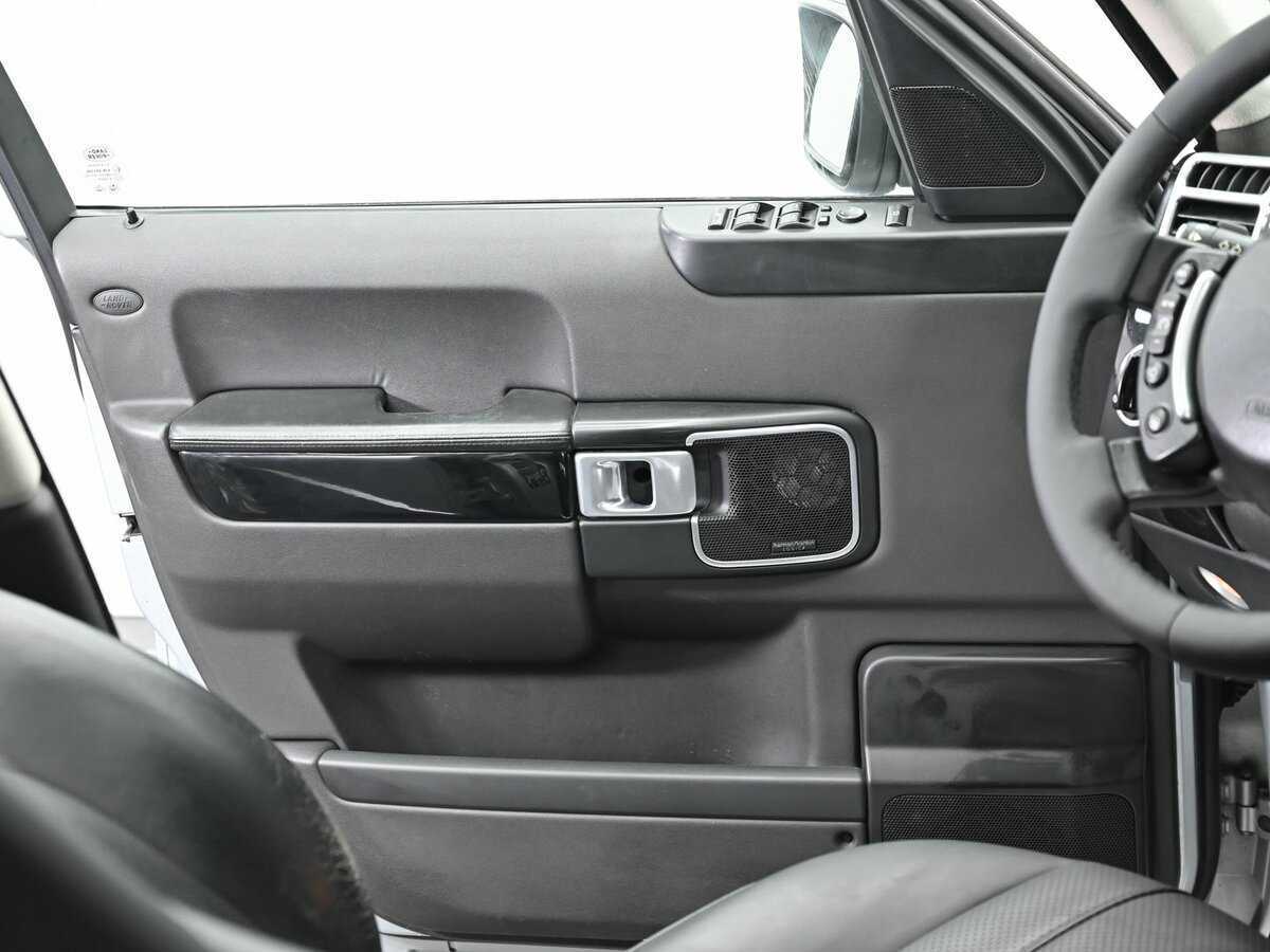 Land Rover Range Rover с пробегом — 2008 год. Фото: #6