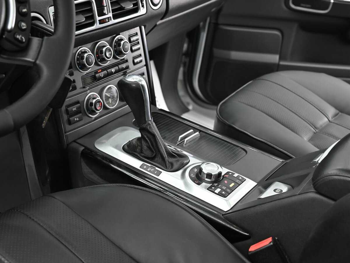 Land Rover Range Rover с пробегом — 2008 год. Фото: #10