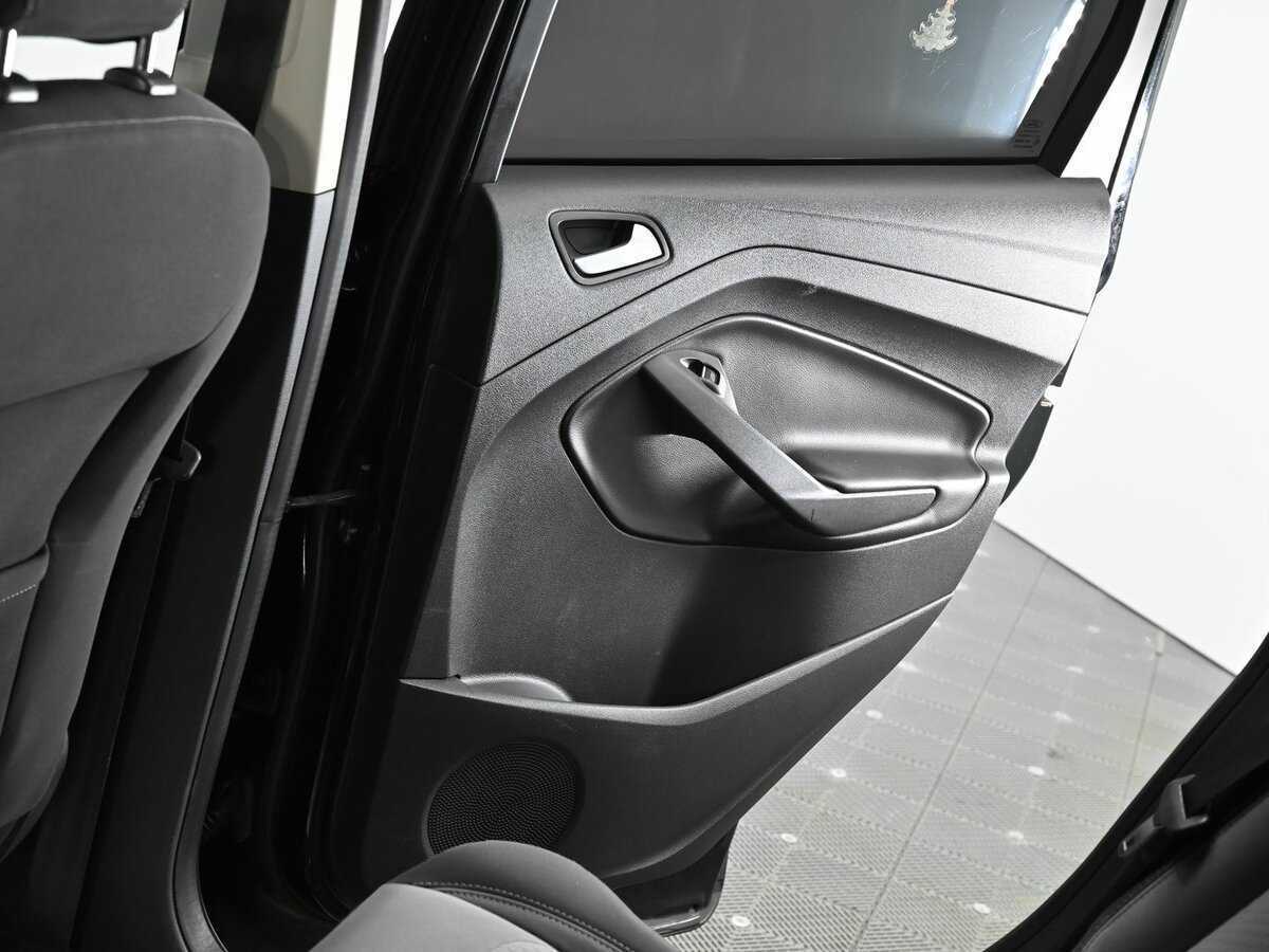 Ford Kuga с пробегом — 2017 год. Фото: #14