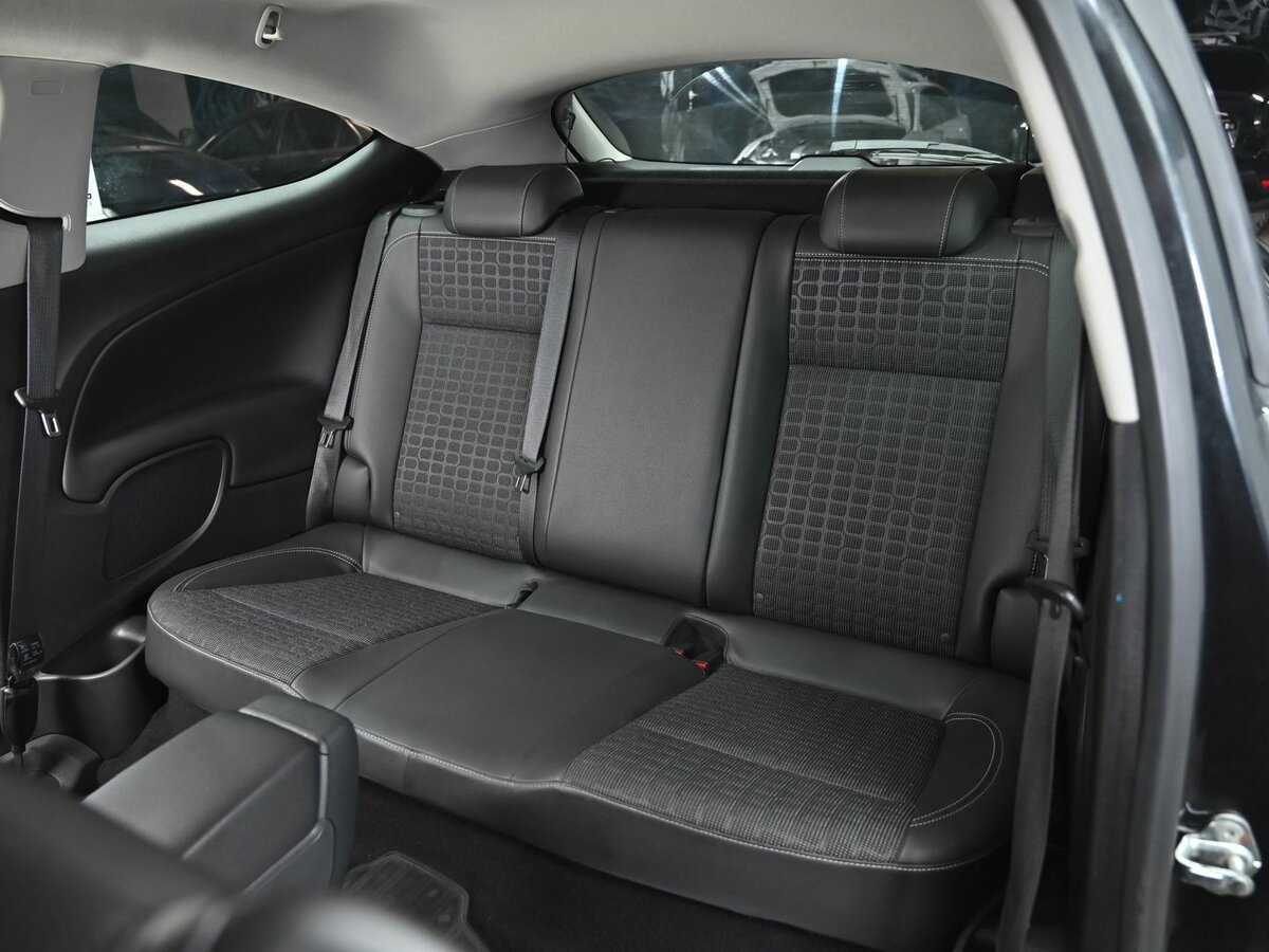 Opel Astra с пробегом — 2012 год. Фото: #12