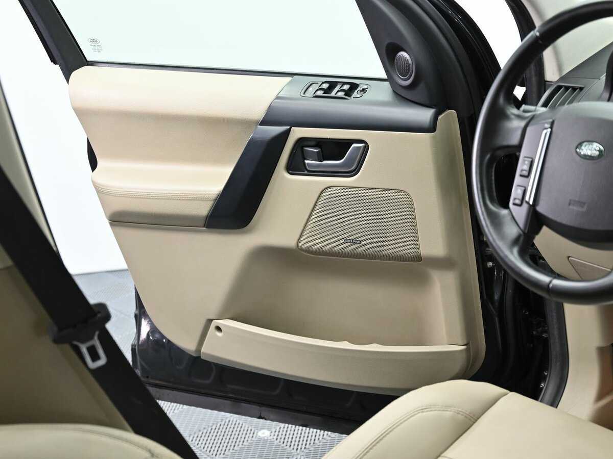 Land Rover Freelander с пробегом — 2011 год. Фото: #6