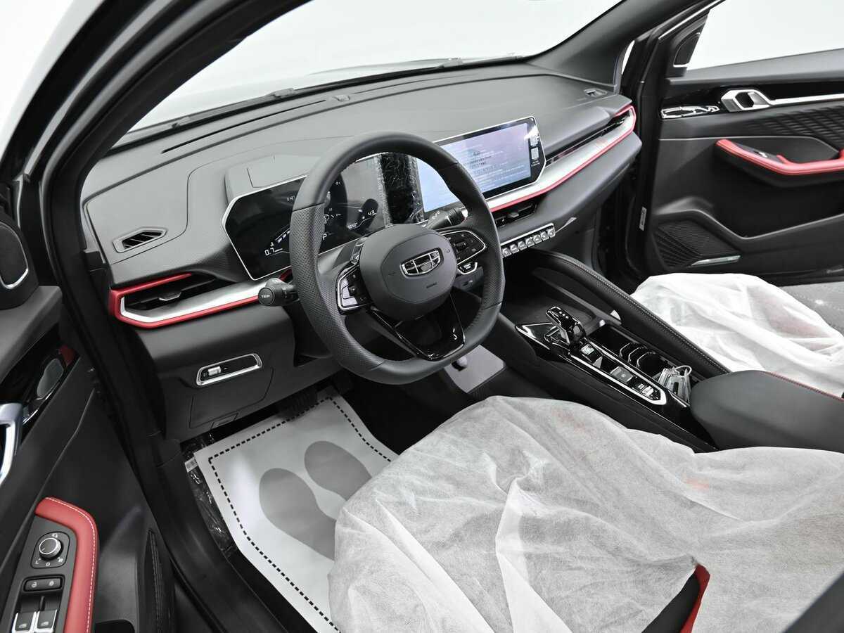 Geely Coolray с пробегом — 2024 год. Фото: #9