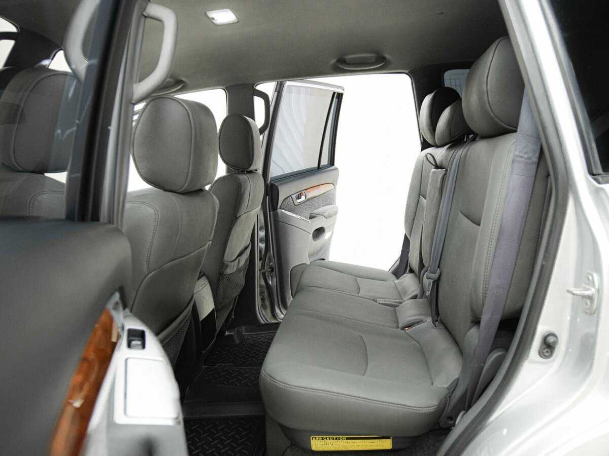 Toyota Land Cruiser Prado с пробегом — 2006 год. Фото: #15