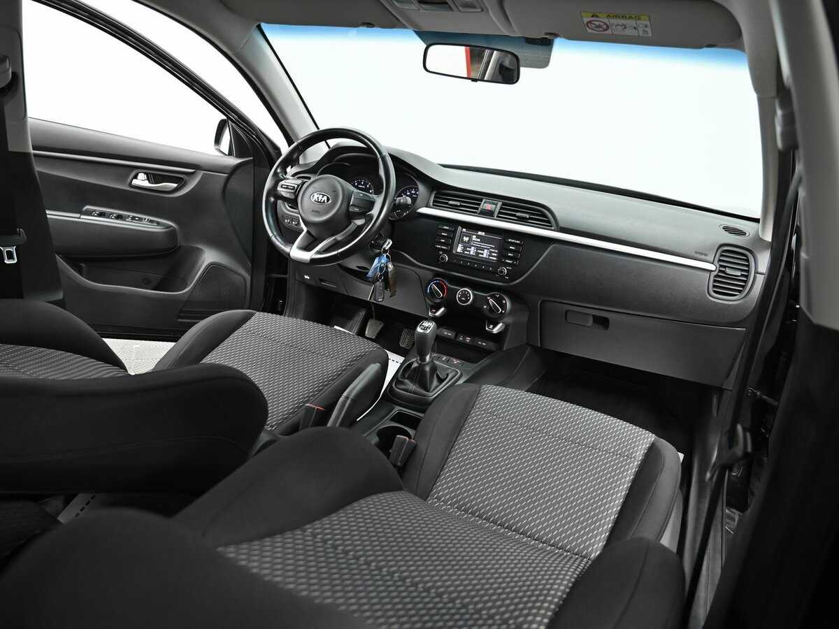 Kia Rio с пробегом — 2018 год. Фото: #10