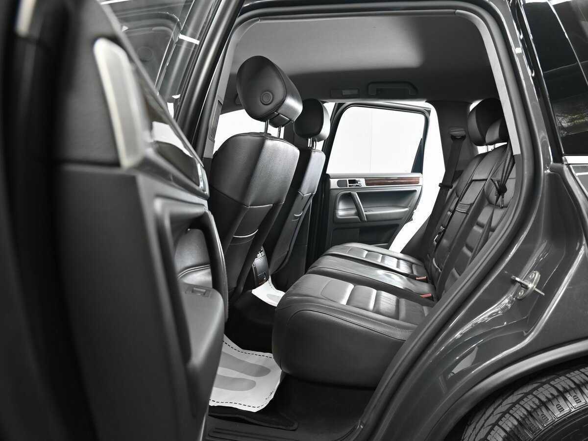 Volkswagen Touareg с пробегом — 2010 год. Фото: #12