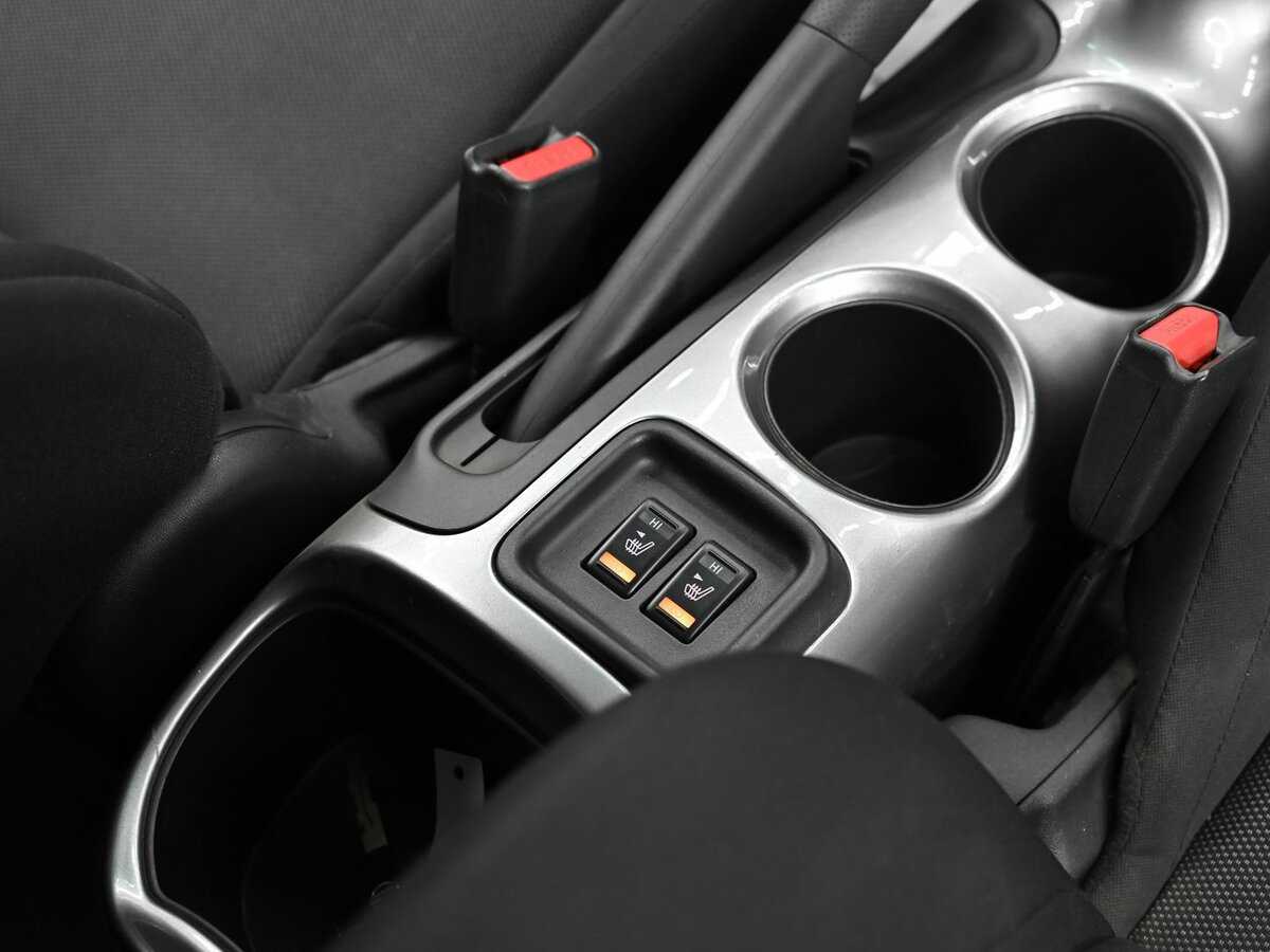 Nissan Juke с пробегом — 2011 год. Фото: #10