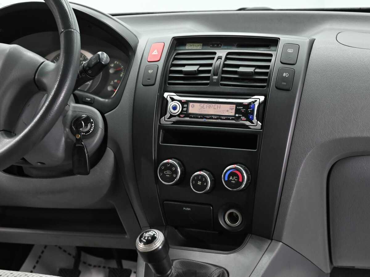 Hyundai Tucson с пробегом — 2005 год. Фото: #9