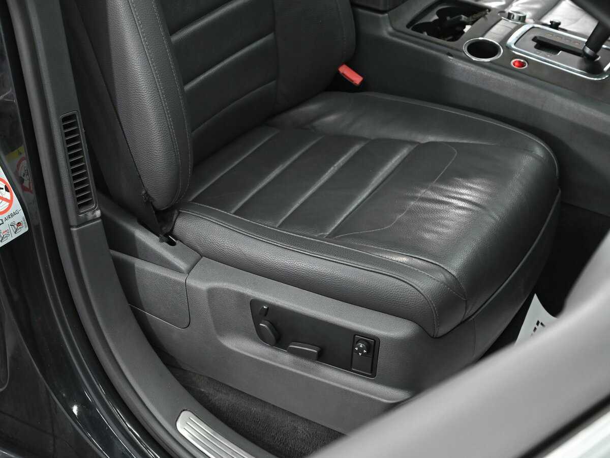 Volkswagen Touareg с пробегом — 2007 год. Фото: #13