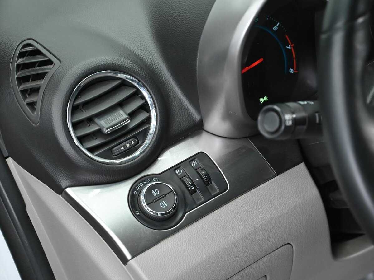 Chevrolet Orlando с пробегом — 2012 год. Фото: #6