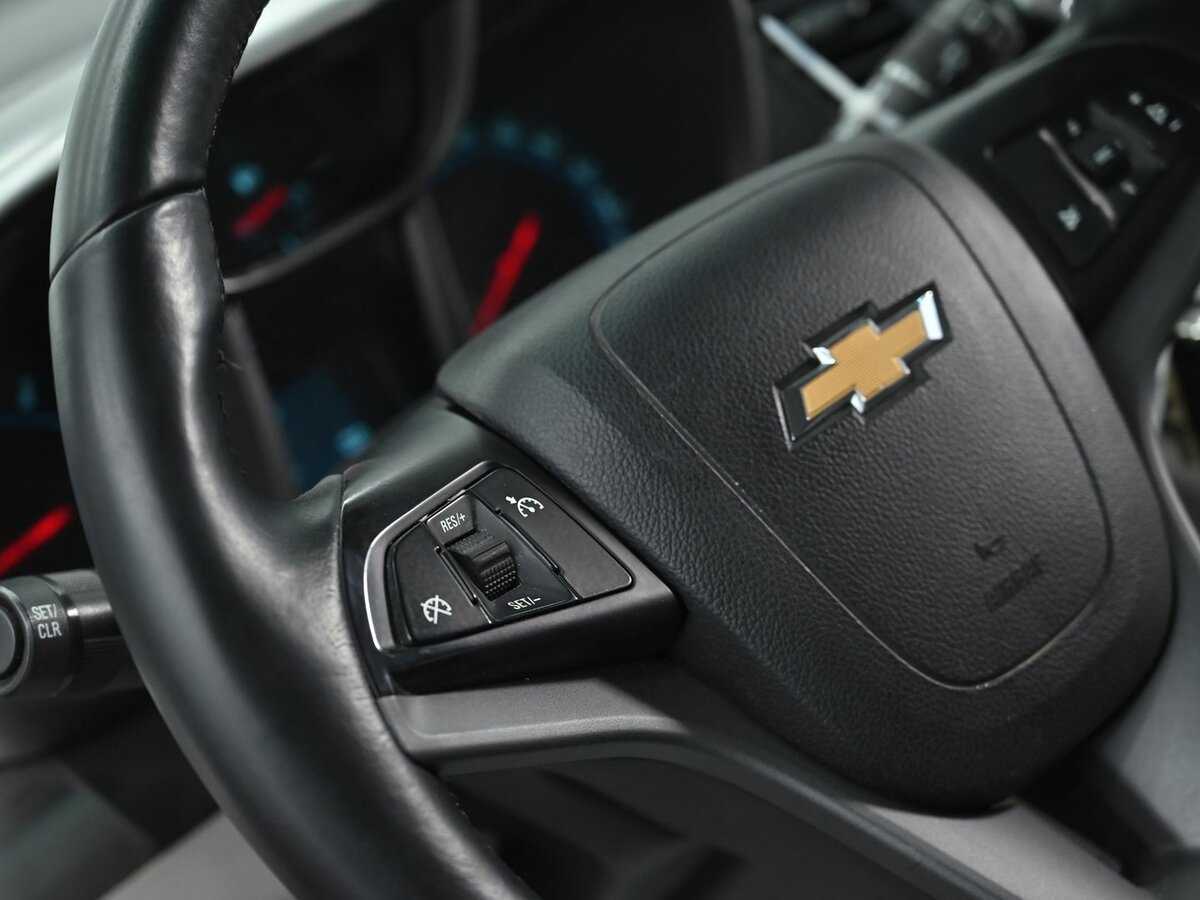 Chevrolet Orlando с пробегом — 2012 год. Фото: #7