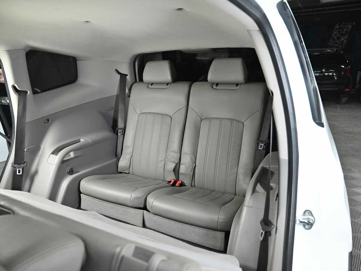 Chevrolet Orlando с пробегом — 2012 год. Фото: #14