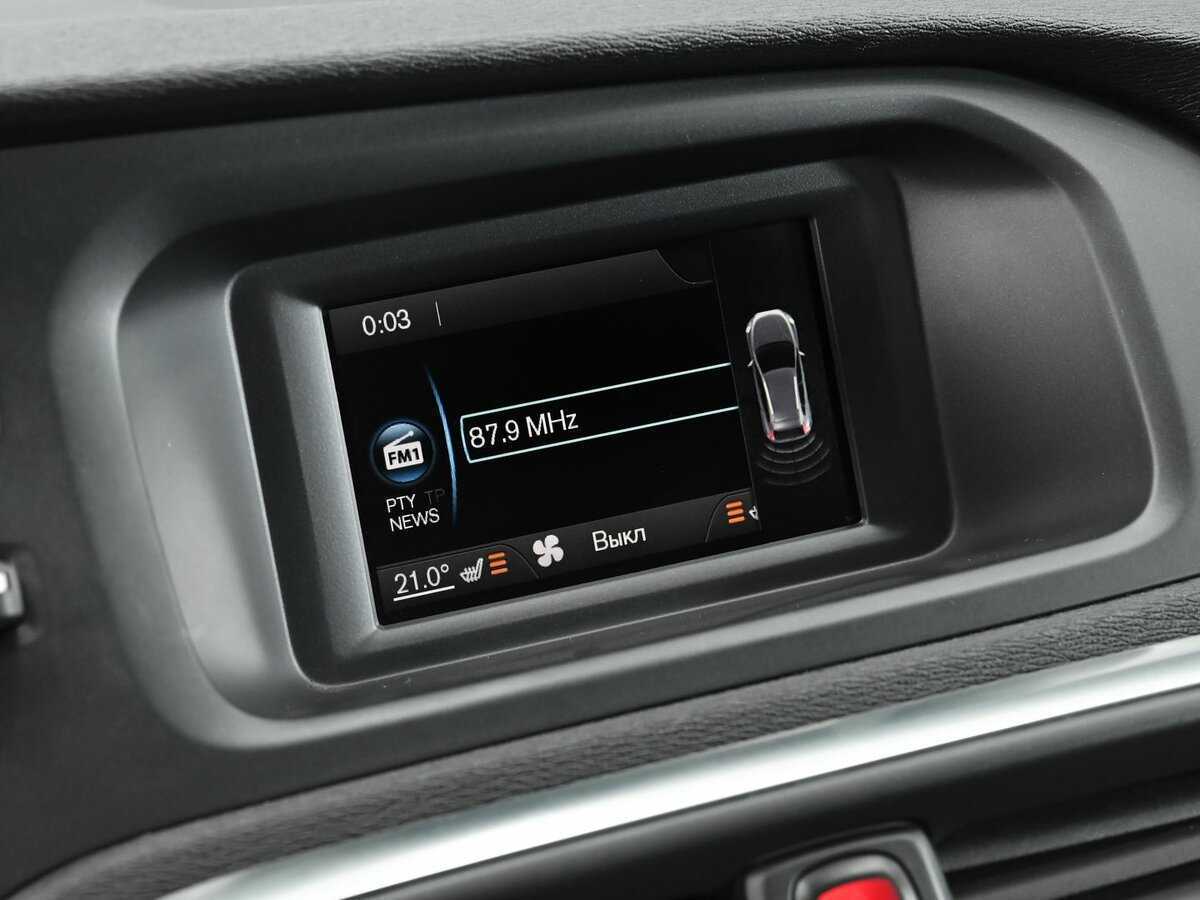 Volvo V40 с пробегом — 2014 год. Фото: #10