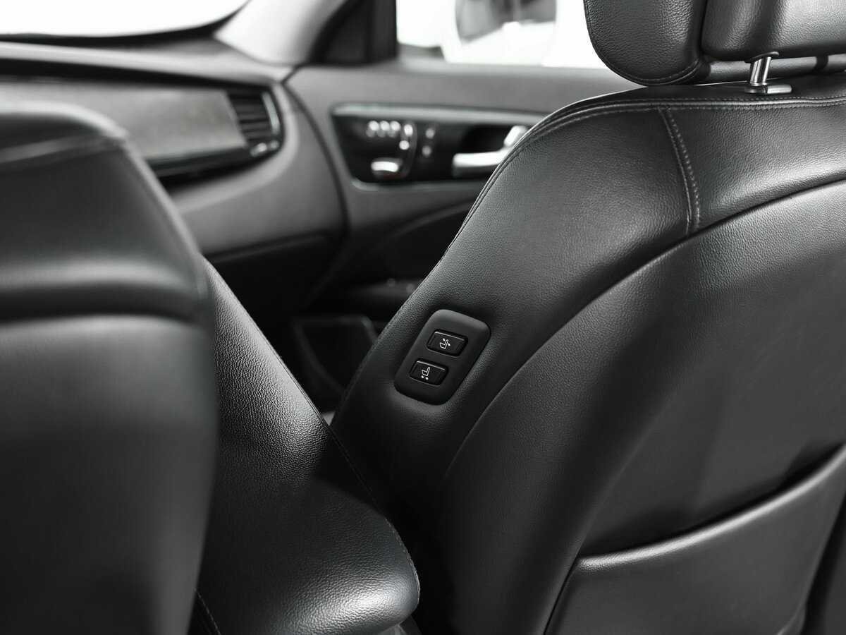 Kia Quoris с пробегом — 2014 год. Фото: #15