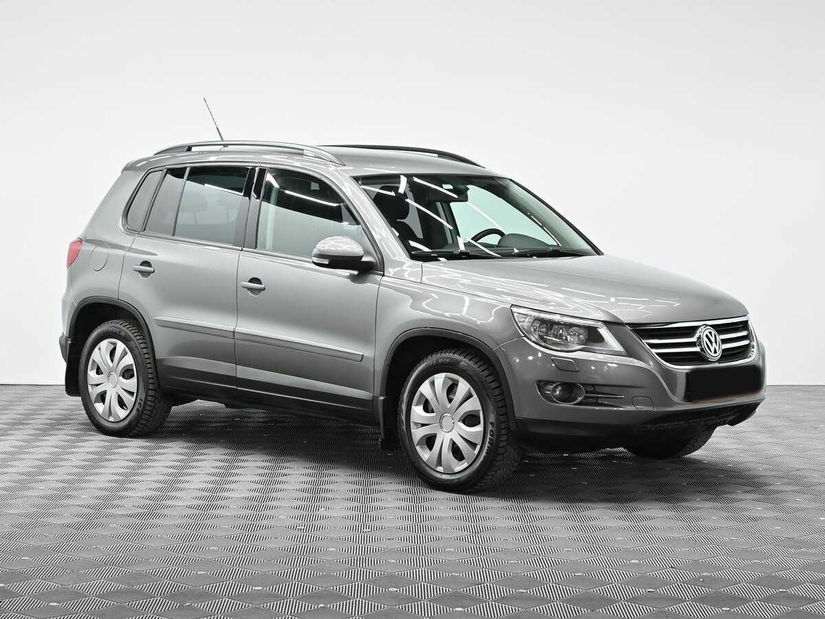 Volkswagen Tiguan с пробегом — 2009 год. Фото: #1