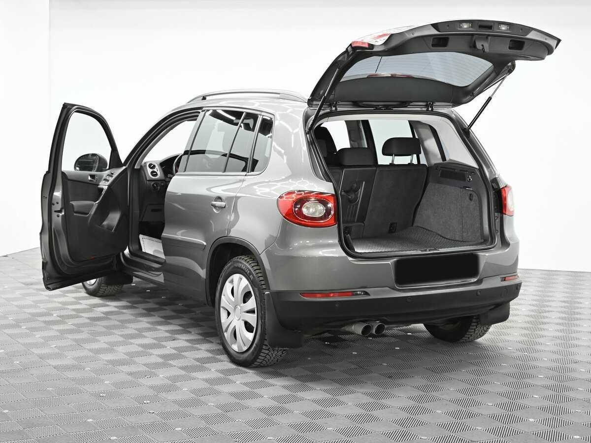 Volkswagen Tiguan с пробегом — 2009 год. Фото: #4