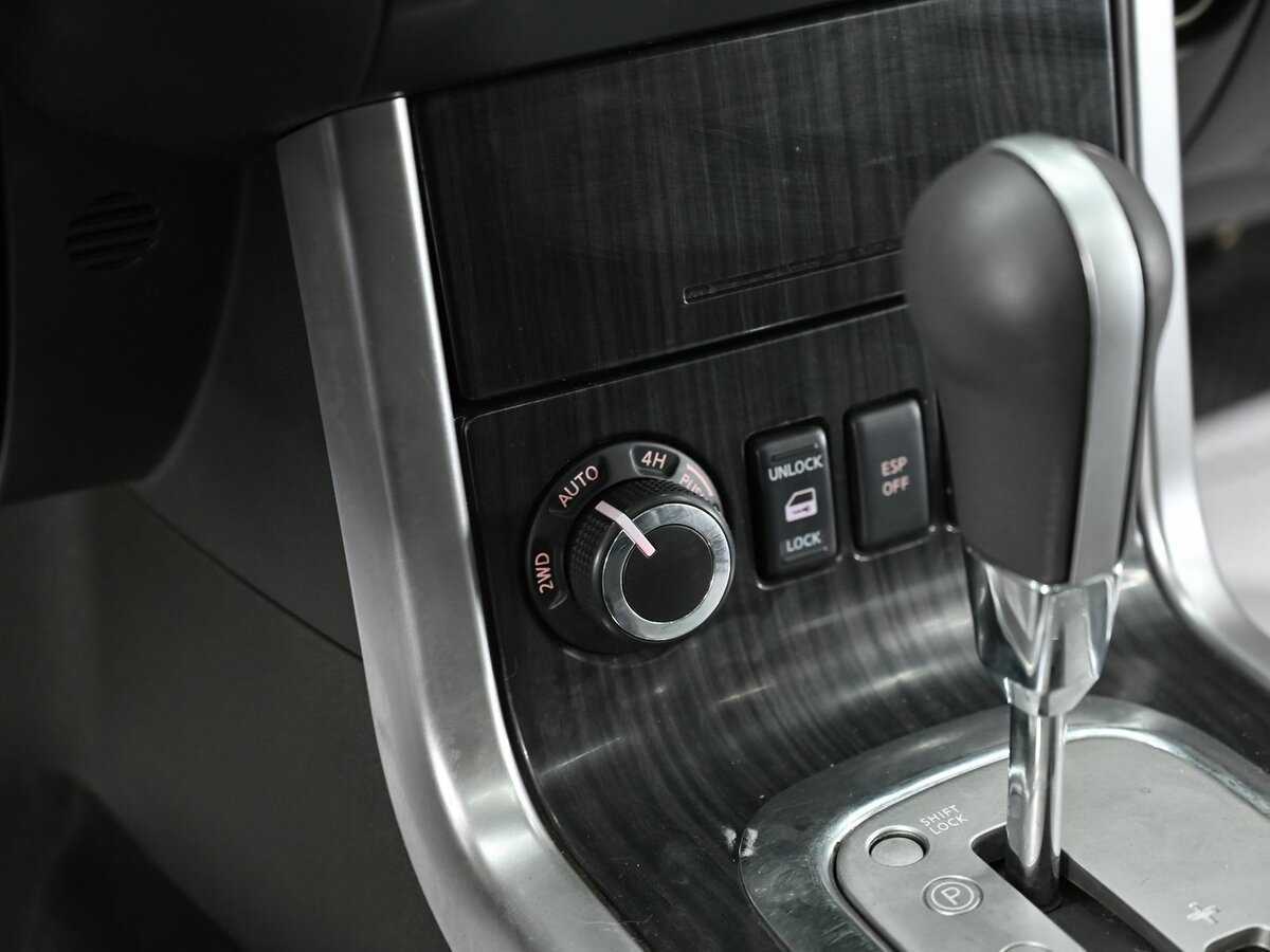 Nissan Pathfinder с пробегом — 2010 год. Фото: #12