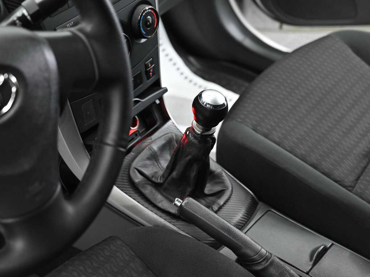 Toyota Corolla с пробегом — 2010 год. Фото: #8