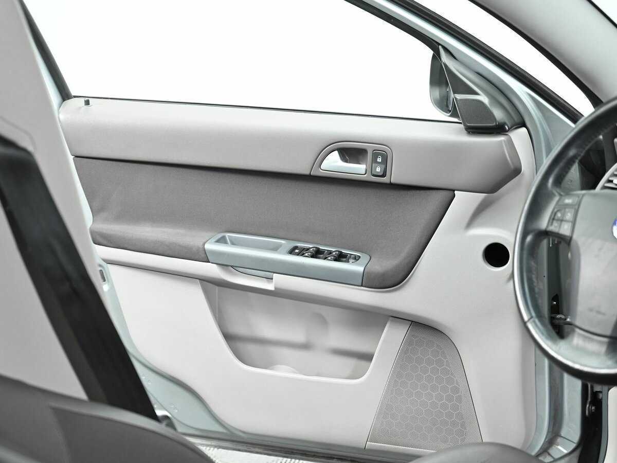 Volvo S40 с пробегом — 2008 год. Фото: #6