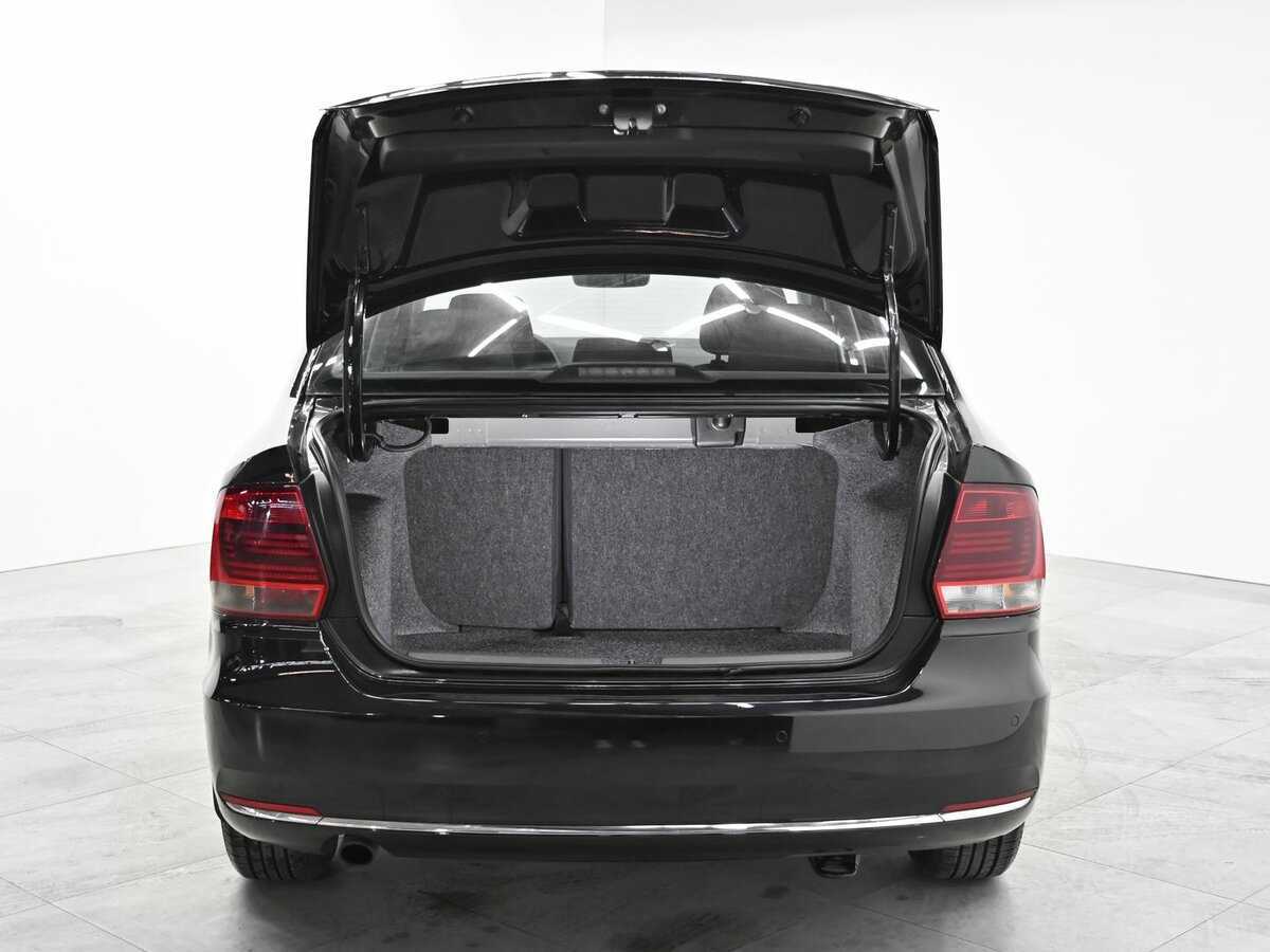 Volkswagen Polo с пробегом — 2017 год. Фото: #4