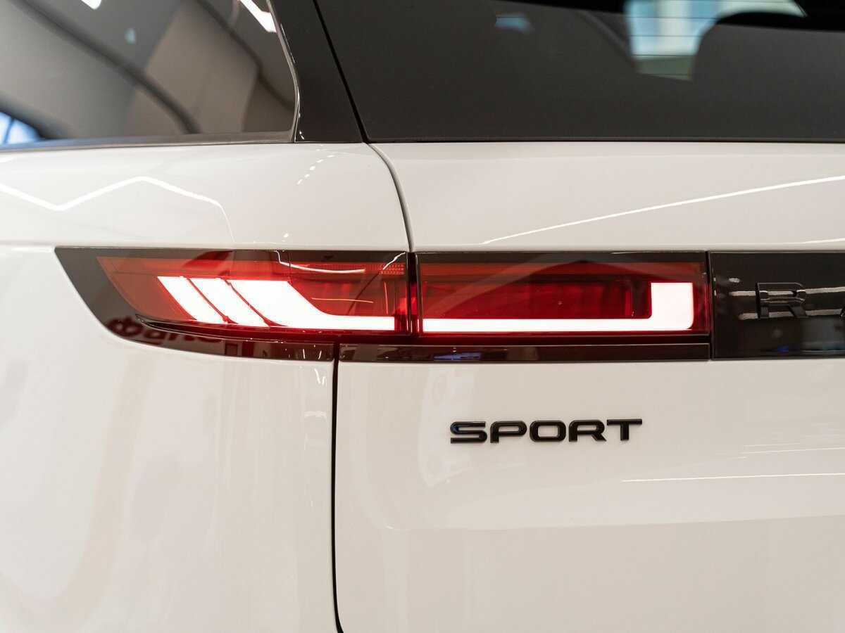 Land Rover Range Rover Sport с пробегом — 2024 год. Фото: #9