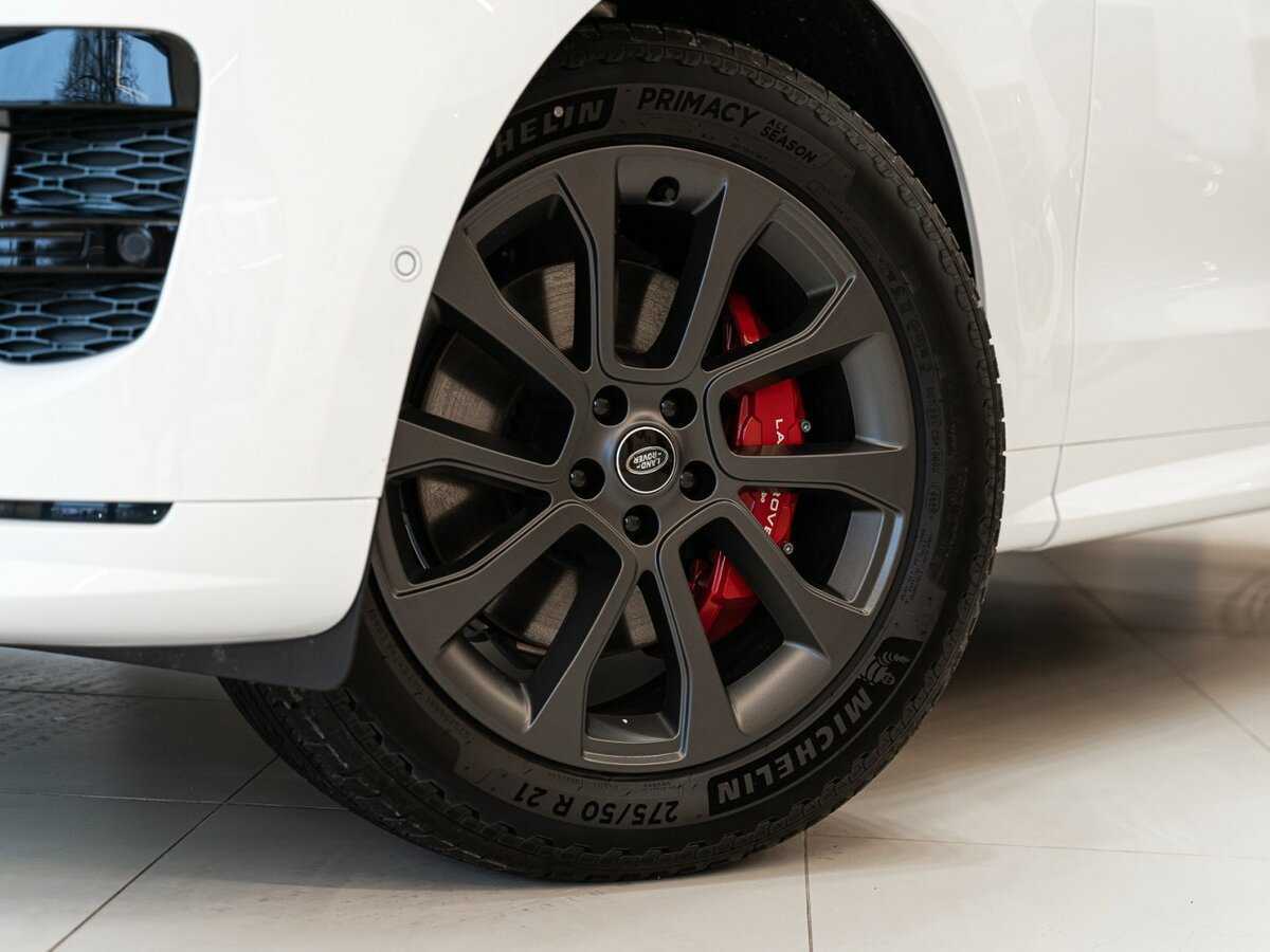 Land Rover Range Rover Sport с пробегом — 2024 год. Фото: #12