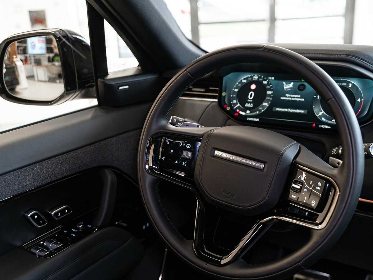 Land Rover Range Rover Sport с пробегом — 2024 год. Фото: #17