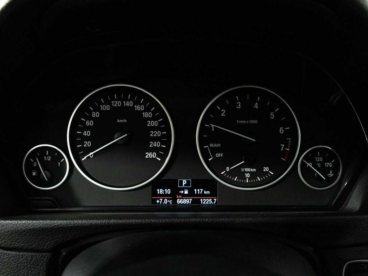 BMW 3 серии с пробегом — 2018 год. Фото: #11