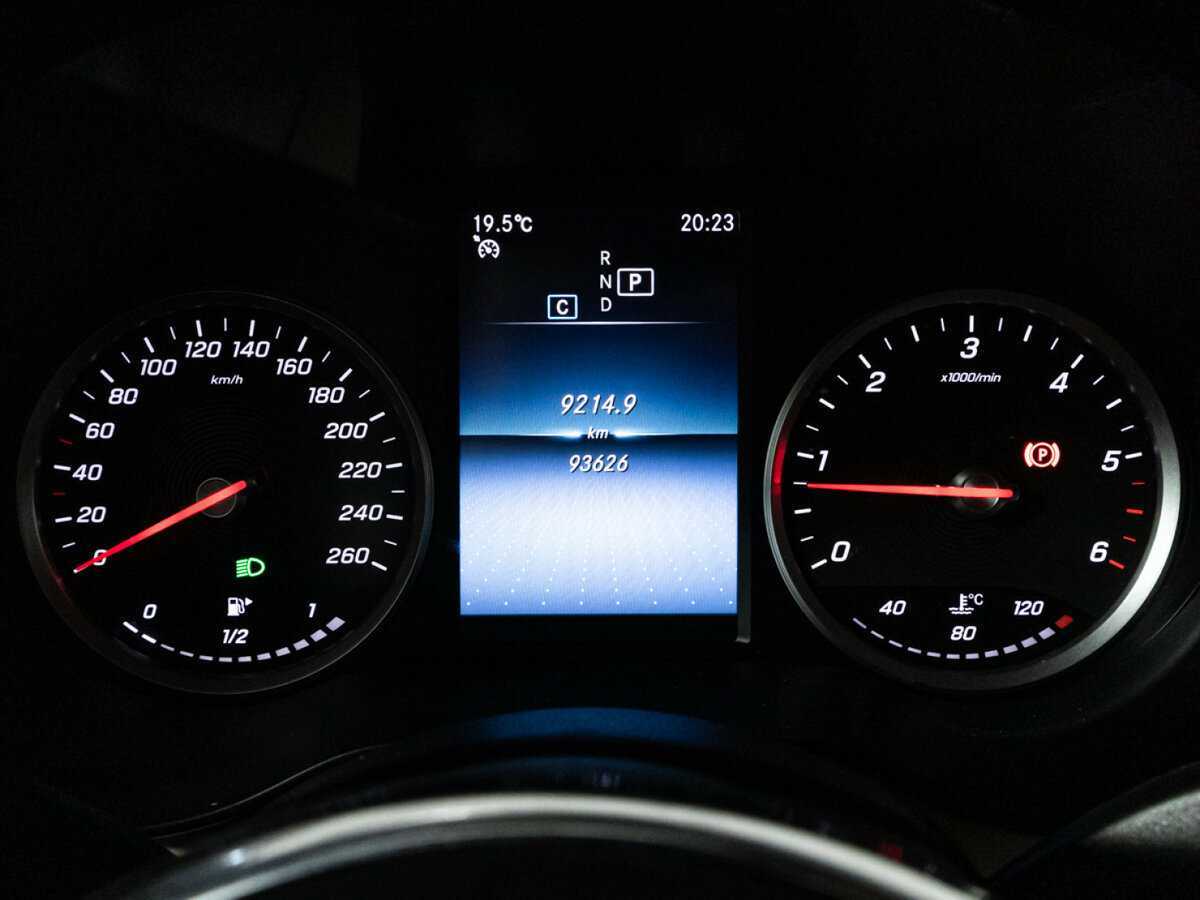 Mercedes-Benz GLC с пробегом — 2019 год. Фото: #11