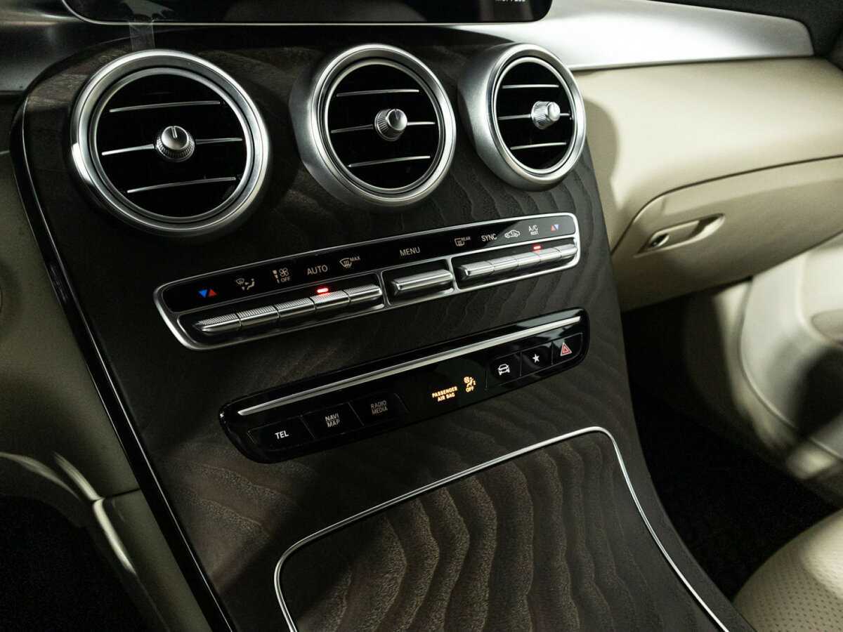 Mercedes-Benz GLC с пробегом — 2019 год. Фото: #17