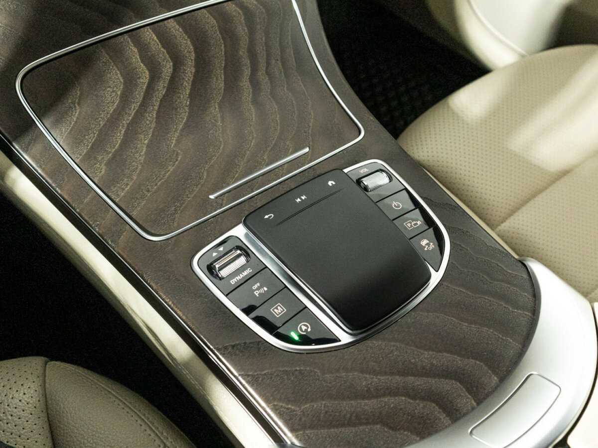 Mercedes-Benz GLC с пробегом — 2019 год. Фото: #18