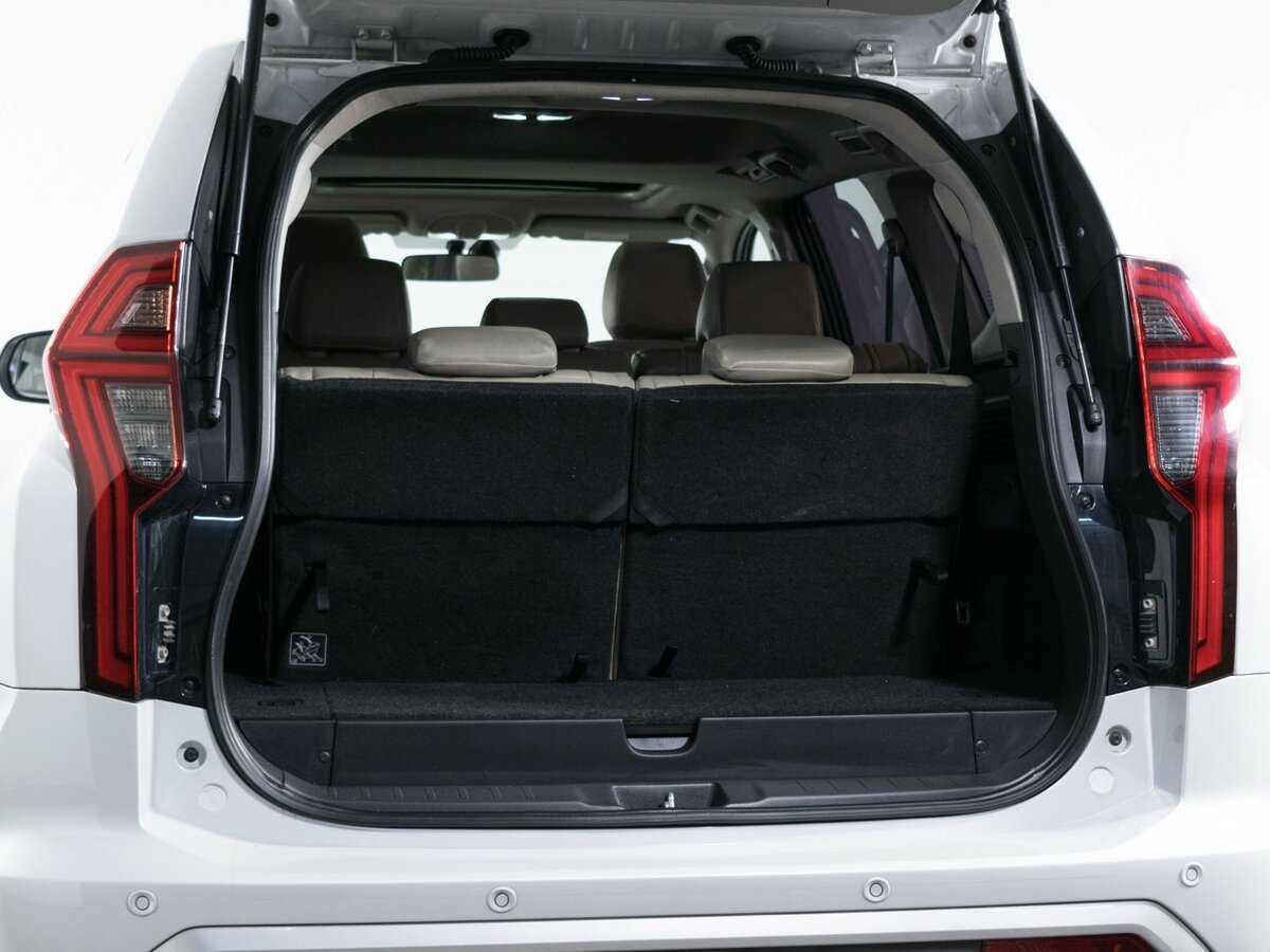 Mitsubishi Pajero Sport с пробегом — 2020 год. Фото: #6