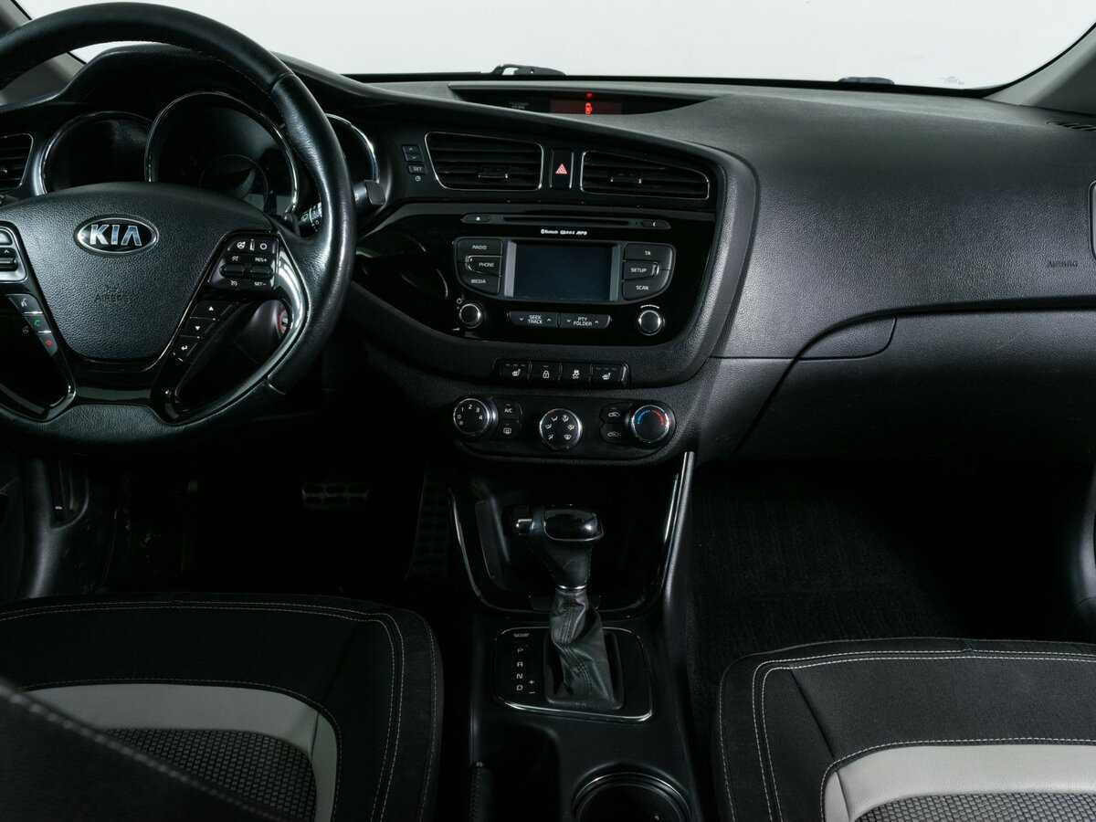 Kia Ceed с пробегом — 2014 год. Фото: #10