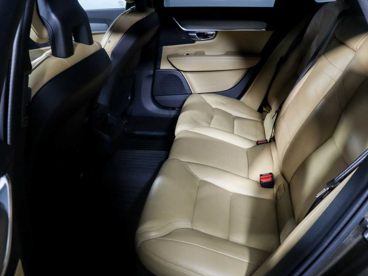 Volvo V90 Cross Country с пробегом — 2017 год. Фото: #6