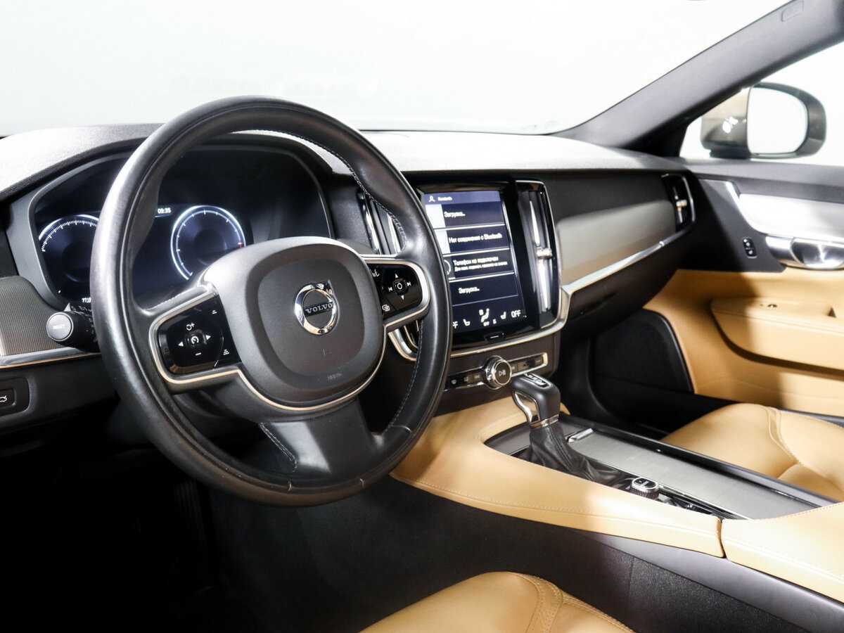 Volvo V90 Cross Country с пробегом — 2017 год. Фото: #10
