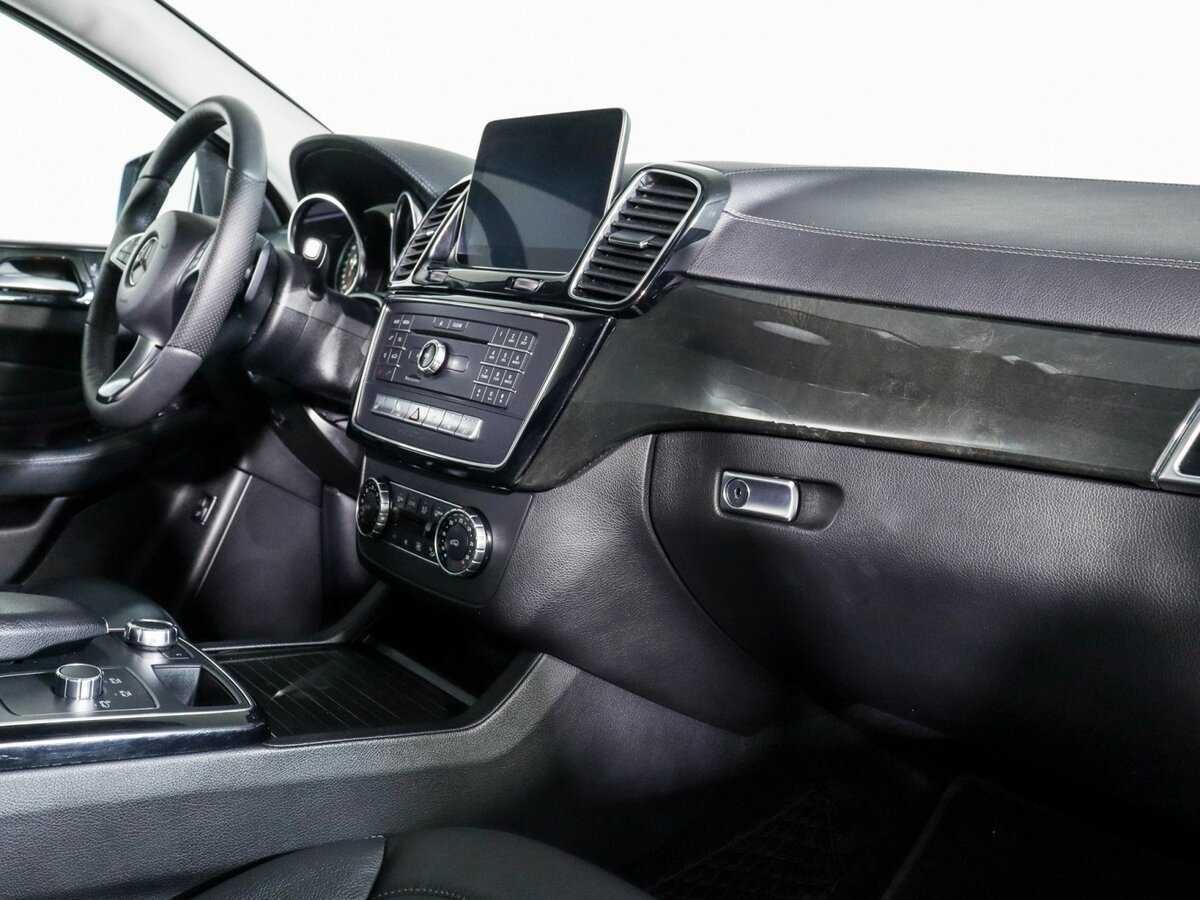 Mercedes-Benz GLE Coupe с пробегом — 2018 год. Фото: #5