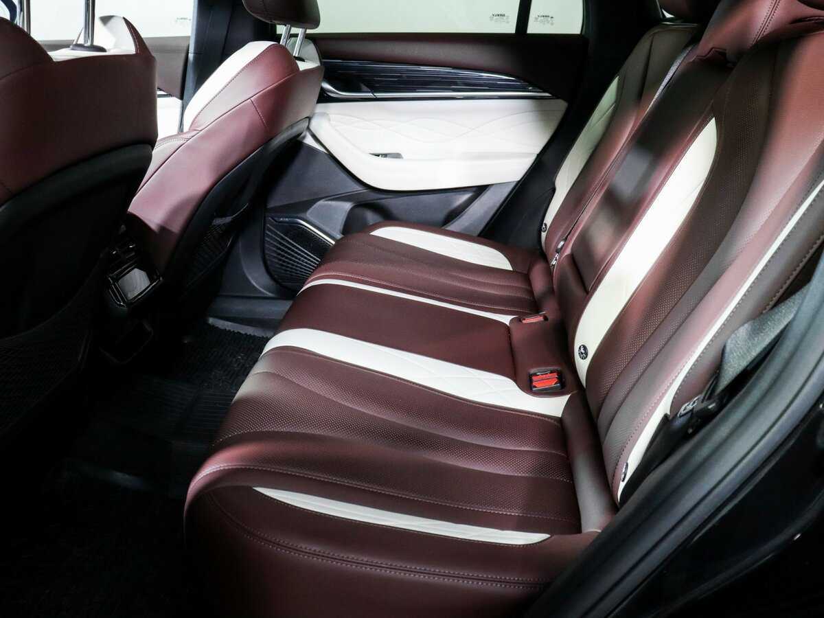 Geely Monjaro с пробегом — 2023 год. Фото: #6