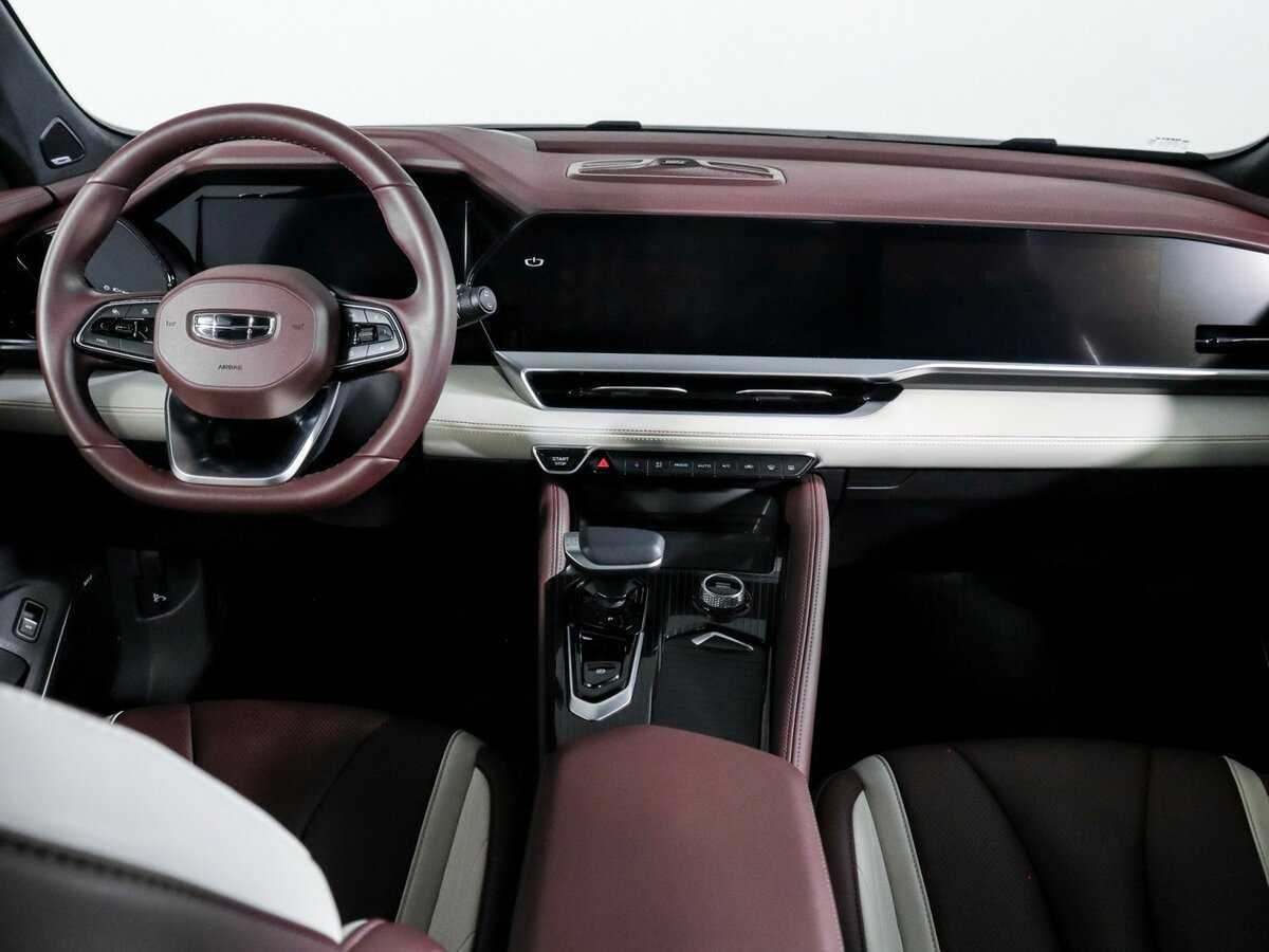 Geely Monjaro с пробегом — 2023 год. Фото: #8