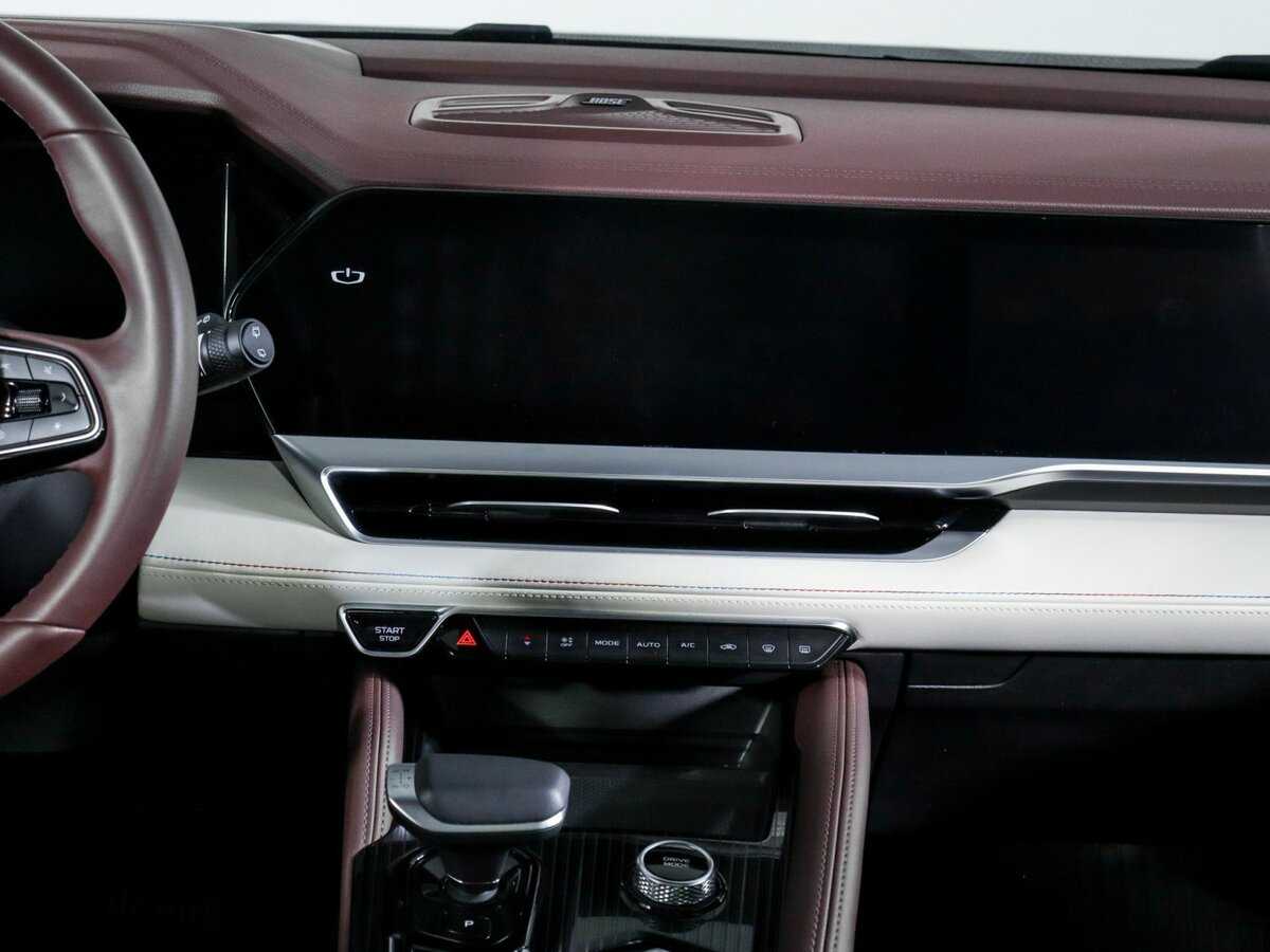 Geely Monjaro с пробегом — 2023 год. Фото: #9