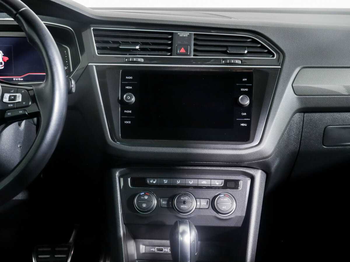 Volkswagen Tiguan с пробегом — 2020 год. Фото: #9