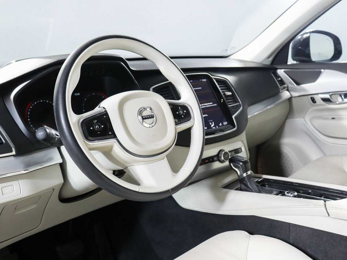 Volvo XC90 с пробегом — 2015 год. Фото: #10