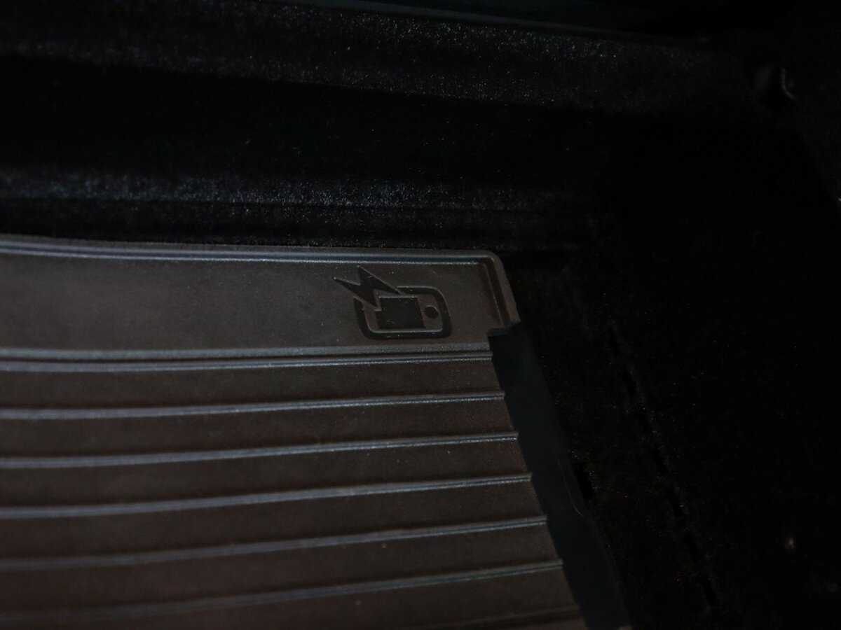 Mercedes-Benz S-Класс с пробегом — 2017 год. Фото: #30