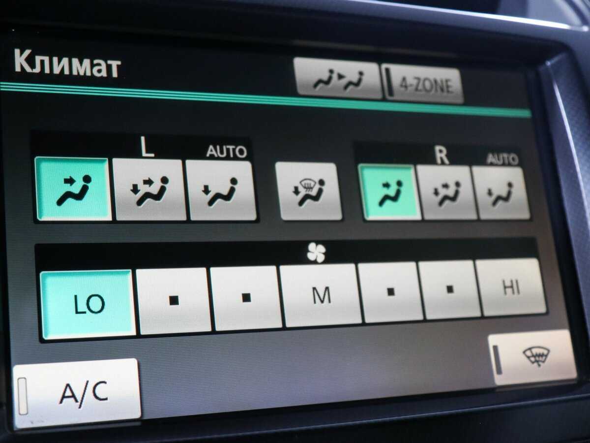 Toyota Land Cruiser с пробегом — 2011 год. Фото: #19