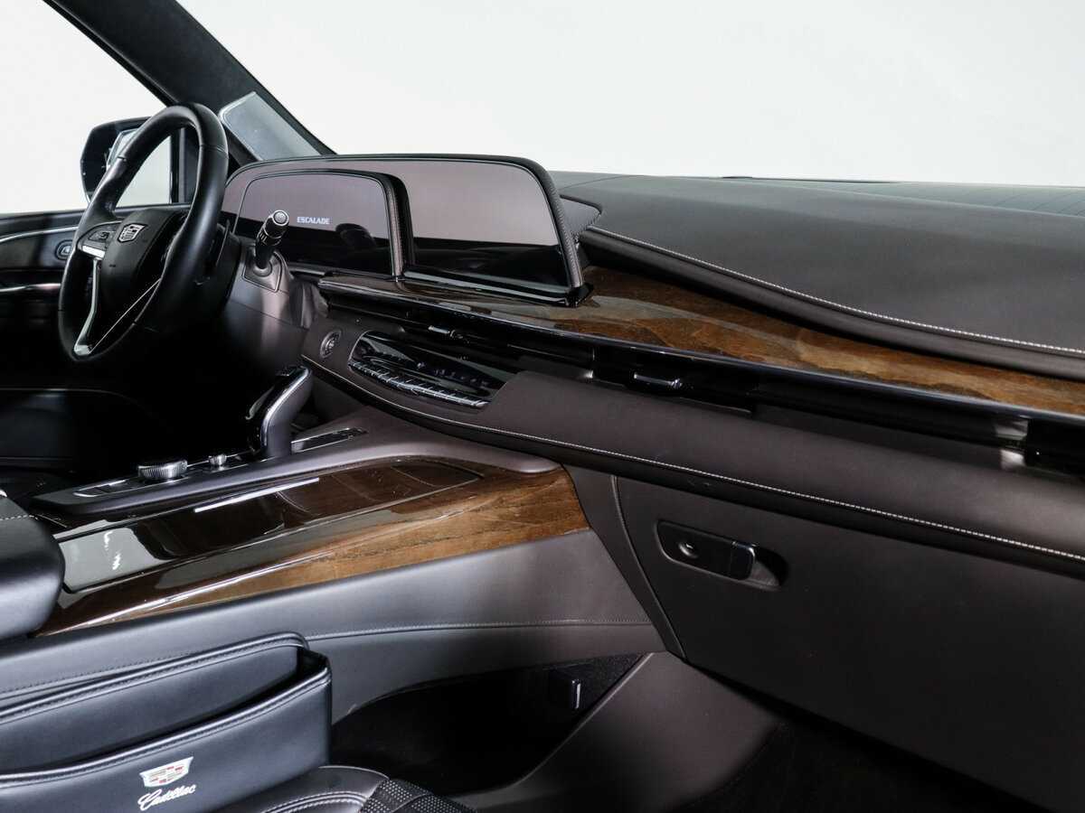 Cadillac Escalade с пробегом — 2022 год. Фото: #8