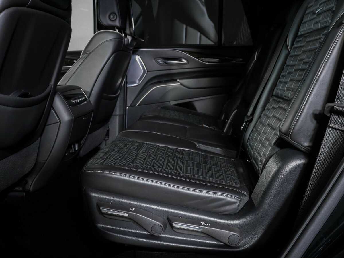 Cadillac Escalade с пробегом — 2022 год. Фото: #9