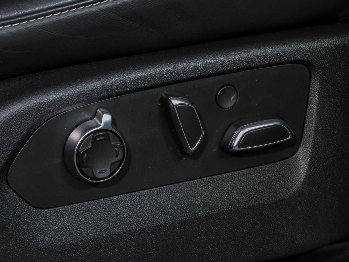 Cadillac Escalade с пробегом — 2022 год. Фото: #18