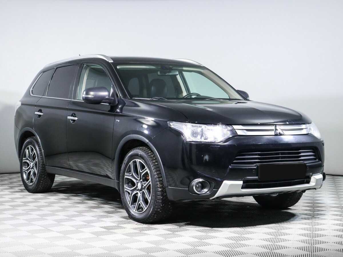 Mitsubishi Outlander с пробегом — 2014 год. Фото: #2