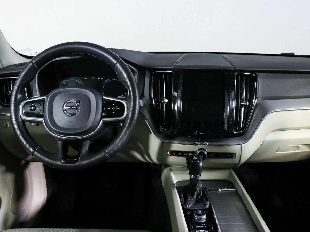 Volvo XC60 с пробегом — 2017 год. Фото: #8